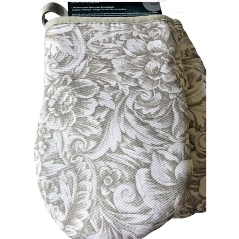 Waterford Mini Oven Mitts Set Of 2 Beige White Flowers Scroll Silicone Cotton